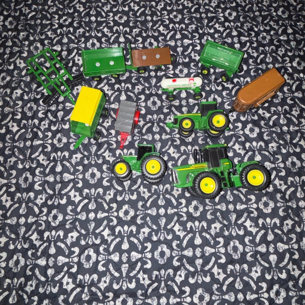 John Deere Toy Tractor Set
